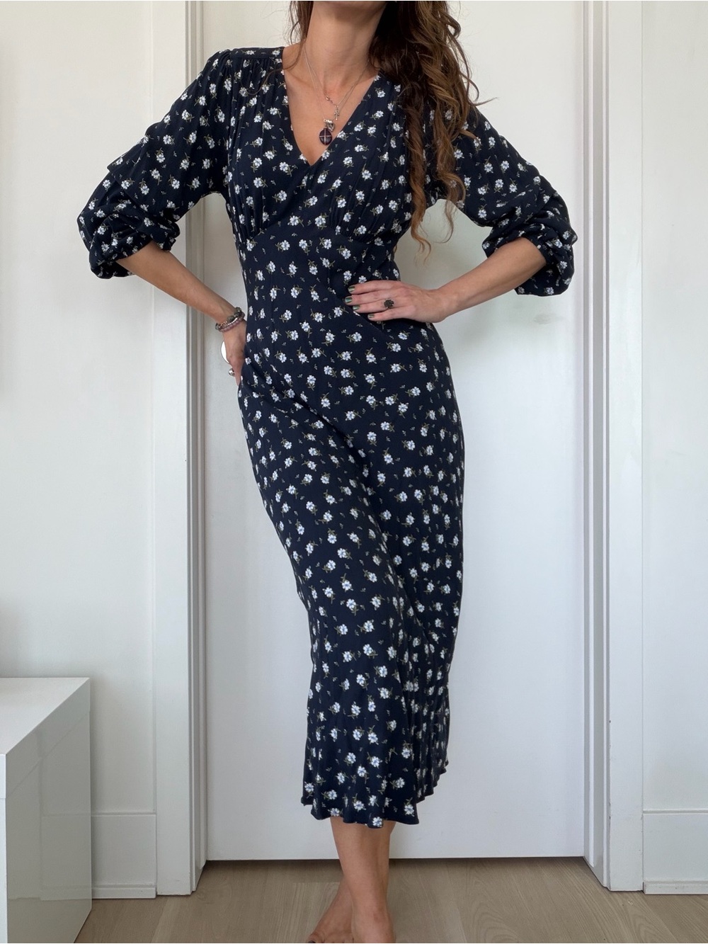 Ever New Ultra soft high quality heavy drape all season long sleeve maxi dress